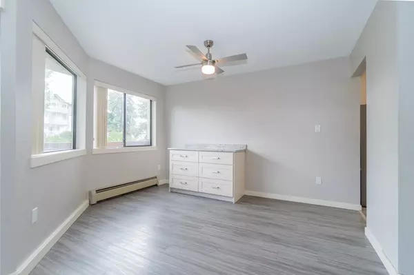 31955 Old Yale RD #112 Abbotsford, BC V2T 4N1