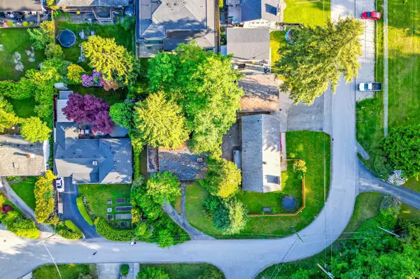 Coquitlam, BC V3J 5E1,1124 Luxton SQ