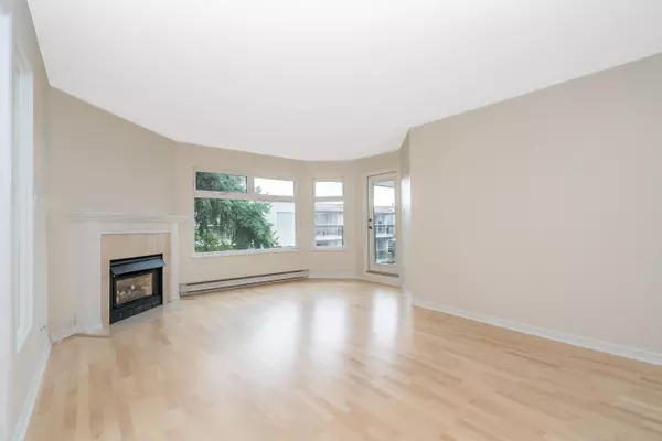 1220 Fir ST #505 White Rock, BC V4B 4B1