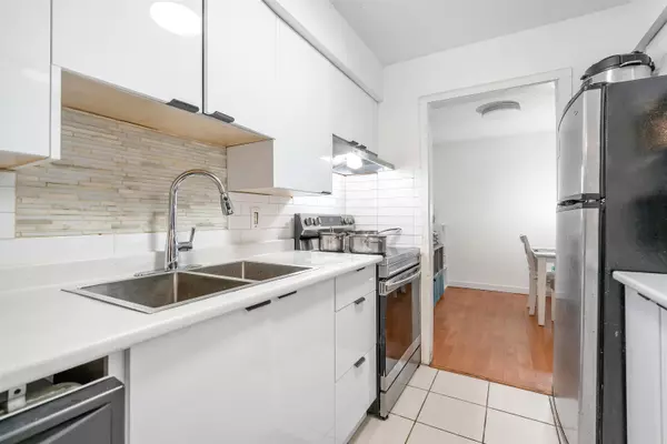 Surrey, BC V3R 7S1,10620 150th ST #813