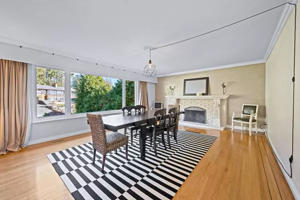 West Vancouver, BC V7V 3K9,4032 Ripple RD