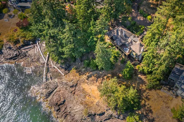 Bowen Island, BC V0N 1G2,1251 Fairweather RD