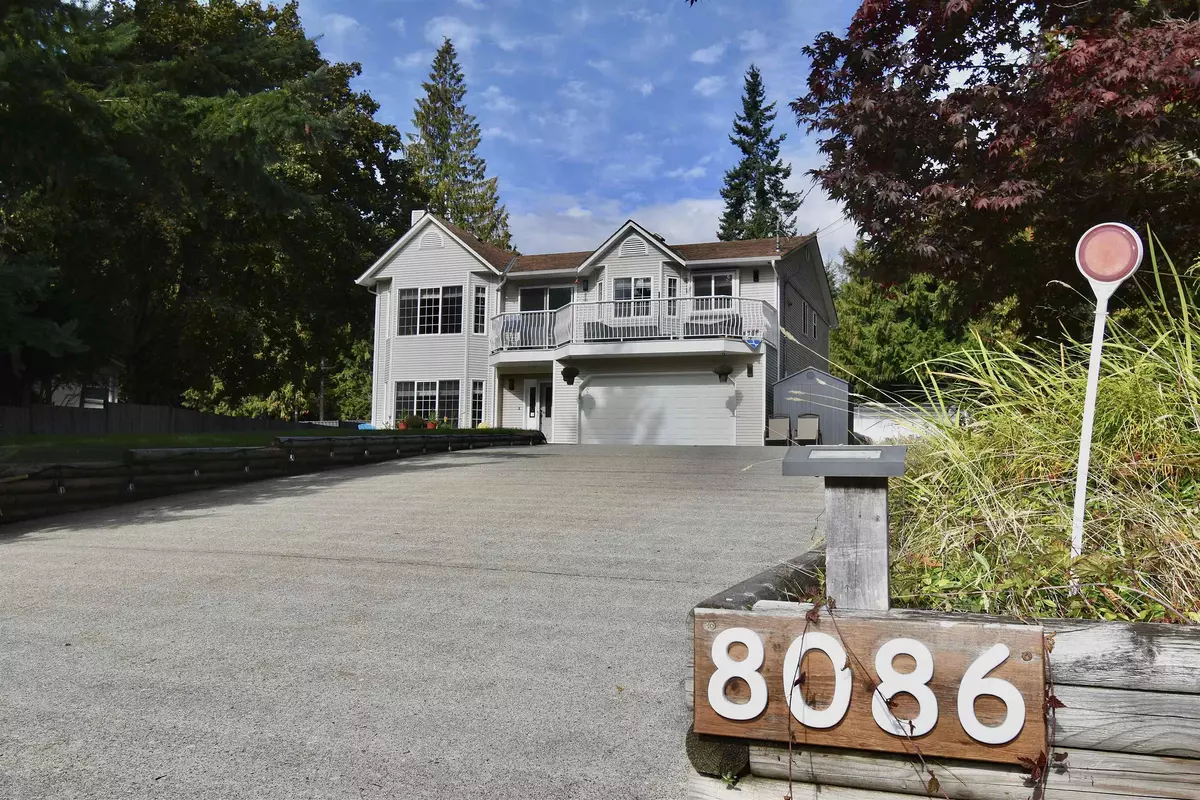 Halfmoon Bay, BC V7Z 1A8,8086 Dogwood DR