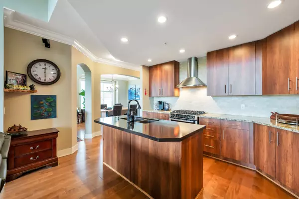 16477 64 AVE #306 Surrey, BC V3S 6V7