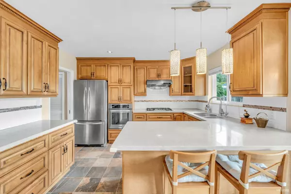 Vancouver, BC V6J 3A1,2056 W 29th AVE