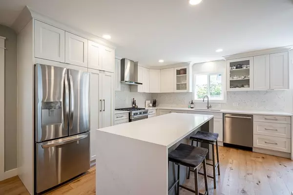Maple Ridge, BC V2X 5N7,12523 Blackstock ST