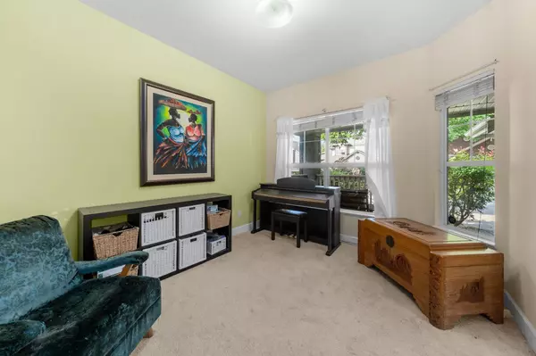 Langley, BC V2Y 3B4,6942 198b ST