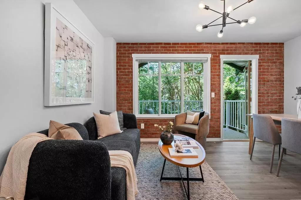 Surrey, BC V3W 1X1,12711 64th AVE #129