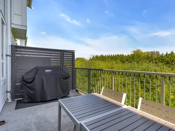 Tsawwassen, BC V4M 0E5,4716 Orca WAY #36