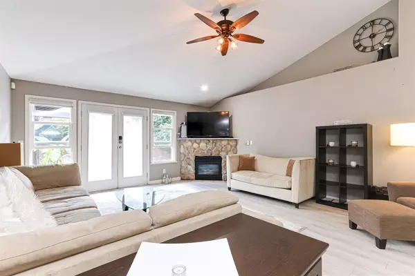 Surrey, BC V3S 9H5,18260 69 AVE