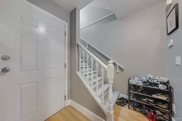 22000 Sharpe AVE #5 Richmond, BC V6V 2V5