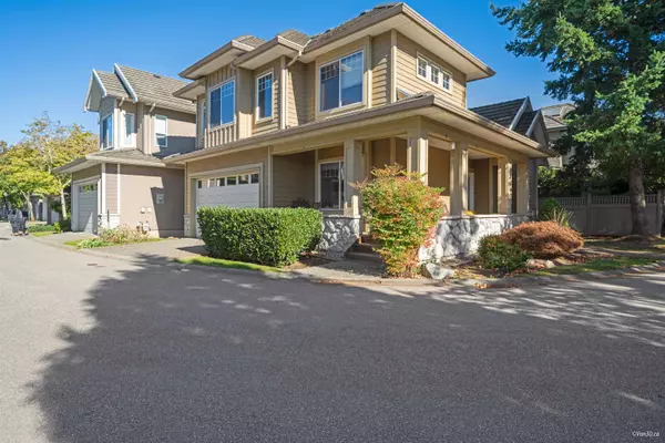 Surrey, BC V3Z 0X8,3363 Rosemary Heights CRES #45