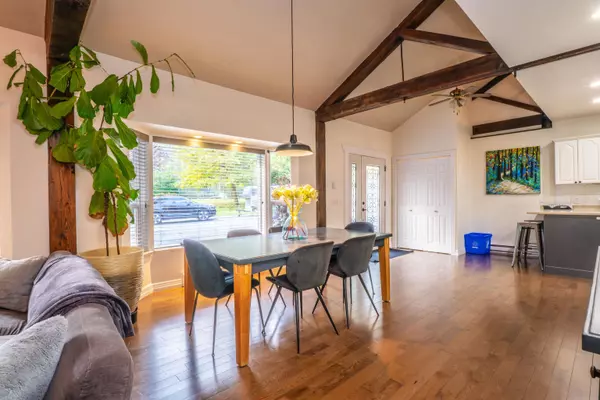 26651 Cunningham AVE Maple Ridge, BC V2W 1M8