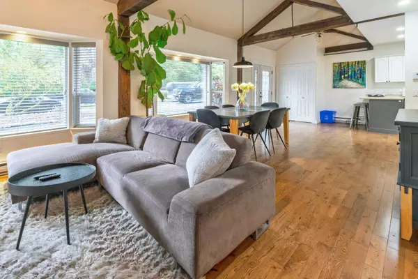 Maple Ridge, BC V2W 1M8,26651 Cunningham AVE