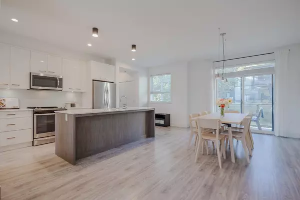 1968 N Parallel RD #6 Abbotsford, BC V3G 2C6