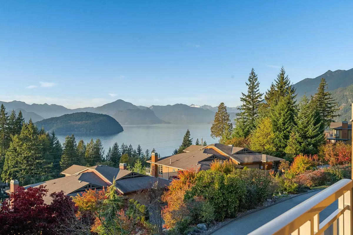 West Vancouver, BC V7W 3J7,8534 Seascape CT