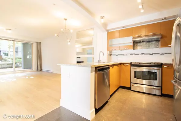 Burnaby, BC V3N 5C6,7478 Byrnepark WALK #111
