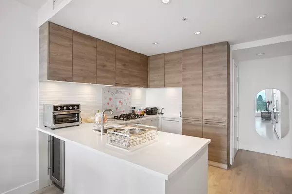 Burnaby, BC V3N 0H1,7358 Edmonds ST #1411