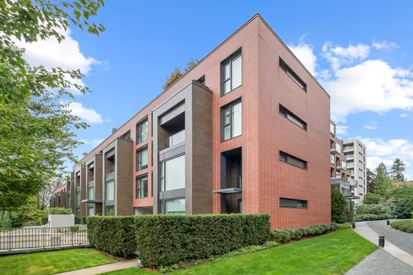 Vancouver, BC V6P 0H7,1571 W 57th AVE #305