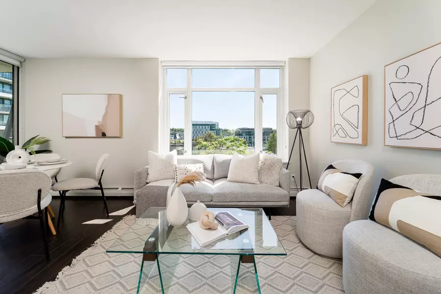 138 W 1st AVE #902, Vancouver, BC V5Y 0H5