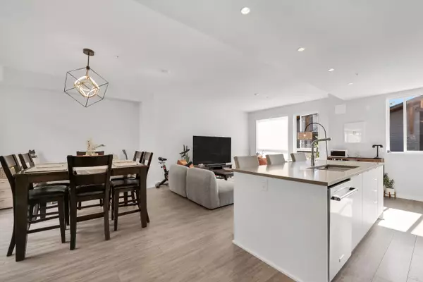 Squamish, BC V8B 1C2,41224 Highline PL
