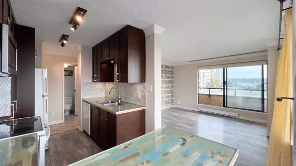 1026 Queens AVE #207 New Westminster, BC V3M 6B2