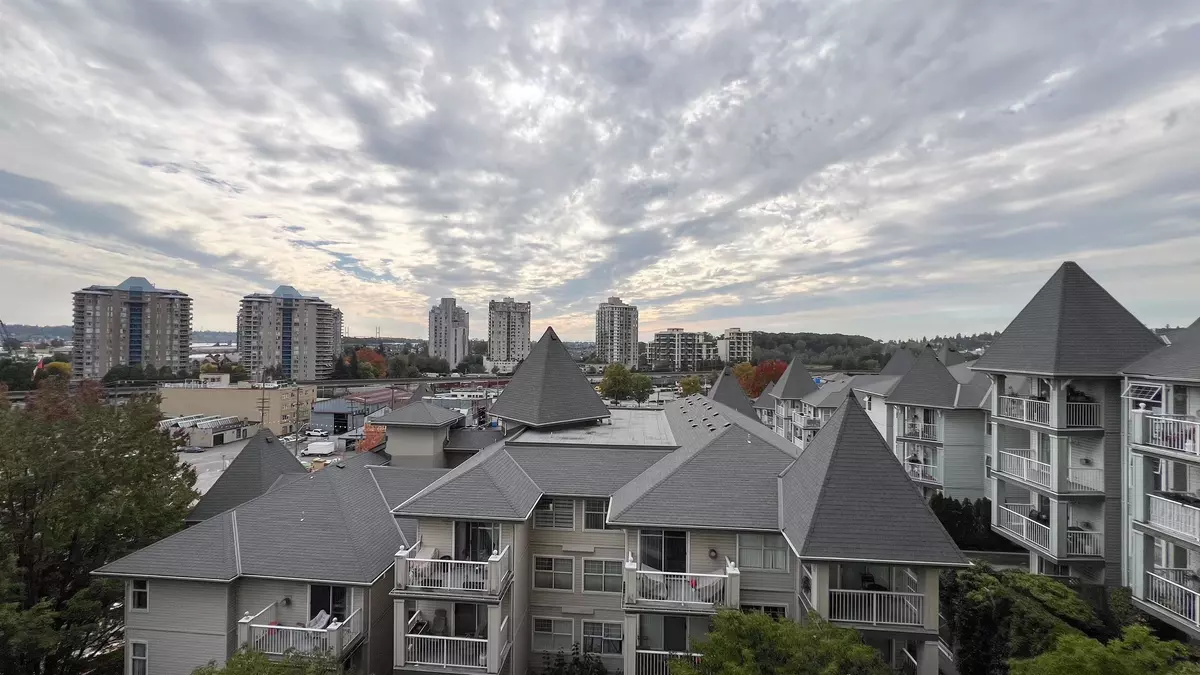 New Westminster, BC V3M 6B2,1026 Queens AVE #207