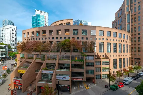 788 Hamilton ST #805 Vancouver, BC V6B 0E9