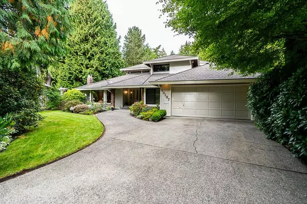 13197 Amble Greene Close, Surrey, BC V4A 6P9
