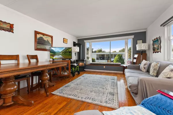 Chilliwack, BC V2R 3R1,45640 Watson RD #61