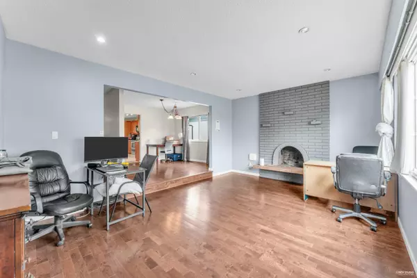 11876 82a AVE Delta, BC V4C 2E6