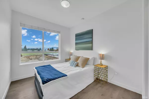 33530 Mayfair AVE #502 Abbotsford, BC V2S 0J2