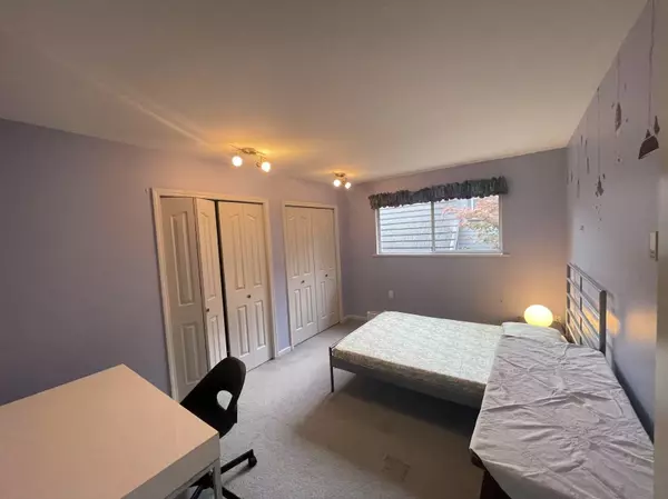 Richmond, BC V7C 1M8,8771 Bairdmore CRES