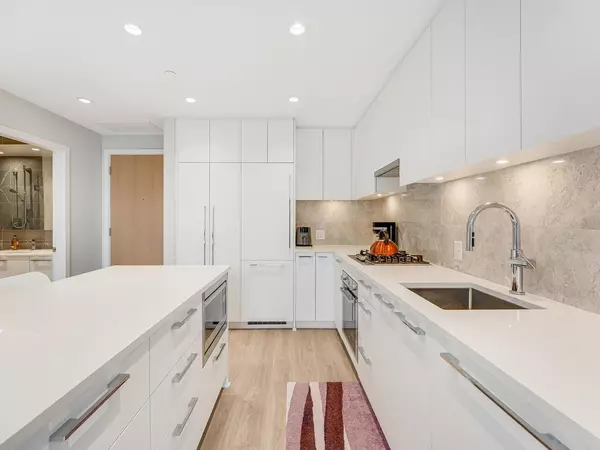 Vancouver, BC V6T 0E5,5380 Crooked Branch RD #1106