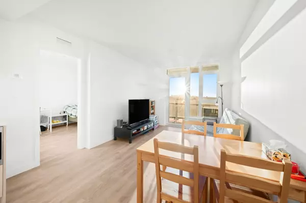 Coquitlam, BC V3K 0J1,318 Alderson AVE #2508