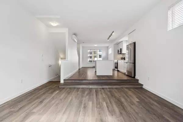 Surrey, BC V4N 6W8,15778 85th AVE #150