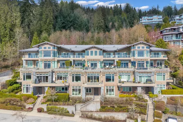 2575 Garden CT #102, West Vancouver, BC V7S 0A2