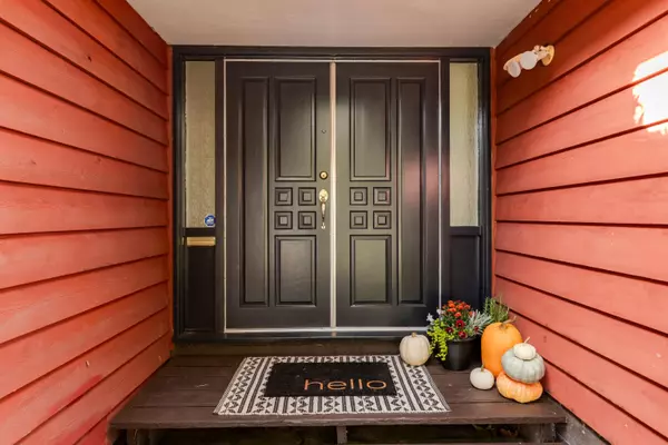 Surrey, BC V3V 4H8,9829 120a ST