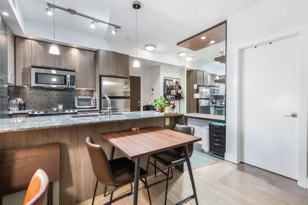 Langley, BC V2Y 0L4,20211 66 AVE #A318