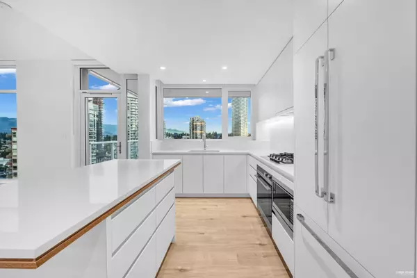 Coquitlam, BC V3J 0P3,720 Farrow ST #1602