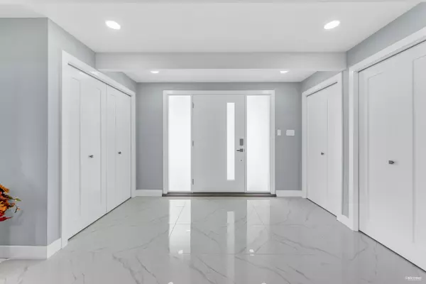 West Vancouver, BC V7S 2T6,2755 Skilift PL
