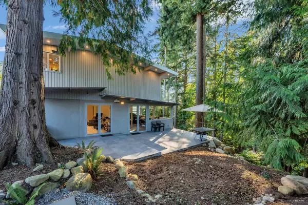 West Vancouver, BC V7V 3M4,4138 Burkehill RD