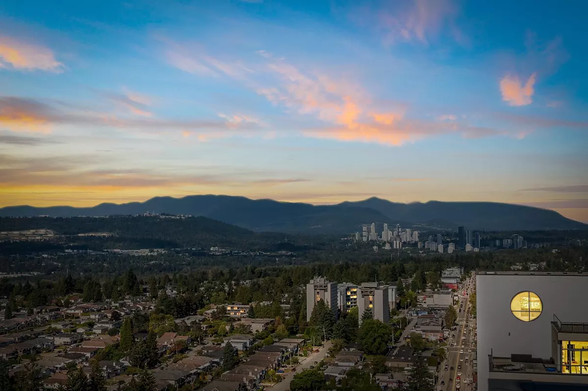 Burnaby, BC V3N 0H1,7358 Edmonds ST #3301