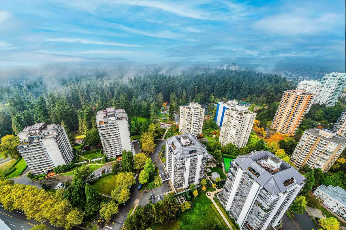 Burnaby, BC V5H 0L3,6468 Willingdon AVE #3506