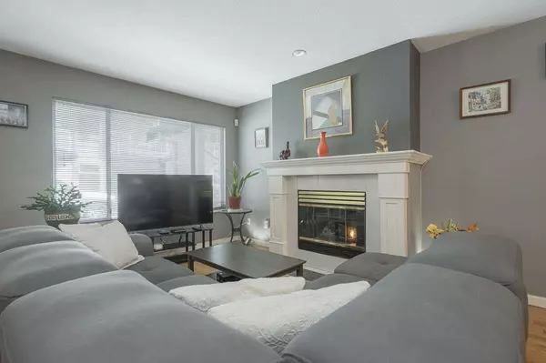 10308 155a ST #109 Surrey, BC V3R 4K5