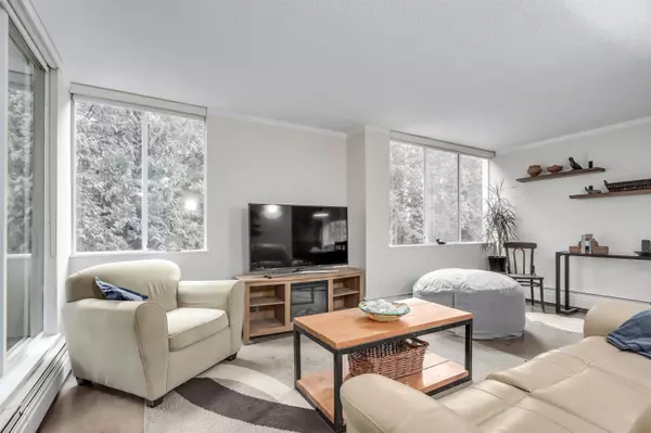 North Vancouver, BC V7P 3G8,2004 Fullerton AVE #303