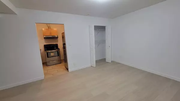 Maple Ridge, BC V2W 1X9,24337 102a AVE