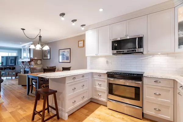 4955 River RD #306, Delta, BC V4K 4V9