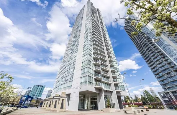 13618 100 AVE #1805, Surrey, BC V3T 0A8