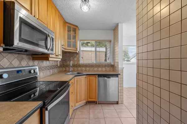 Coquitlam, BC V3C 4B2,3027 Firbrook PL